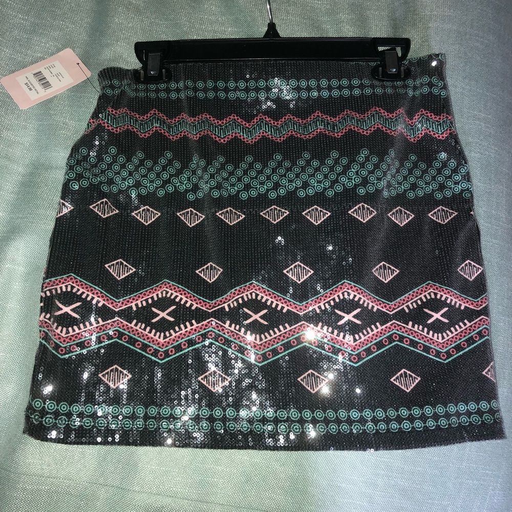 Bodycon mini skirt